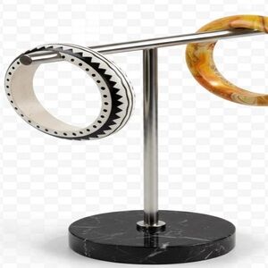 TWO BOHEMIAN VINTAGE BRACELETS. GOOD CONDITION.